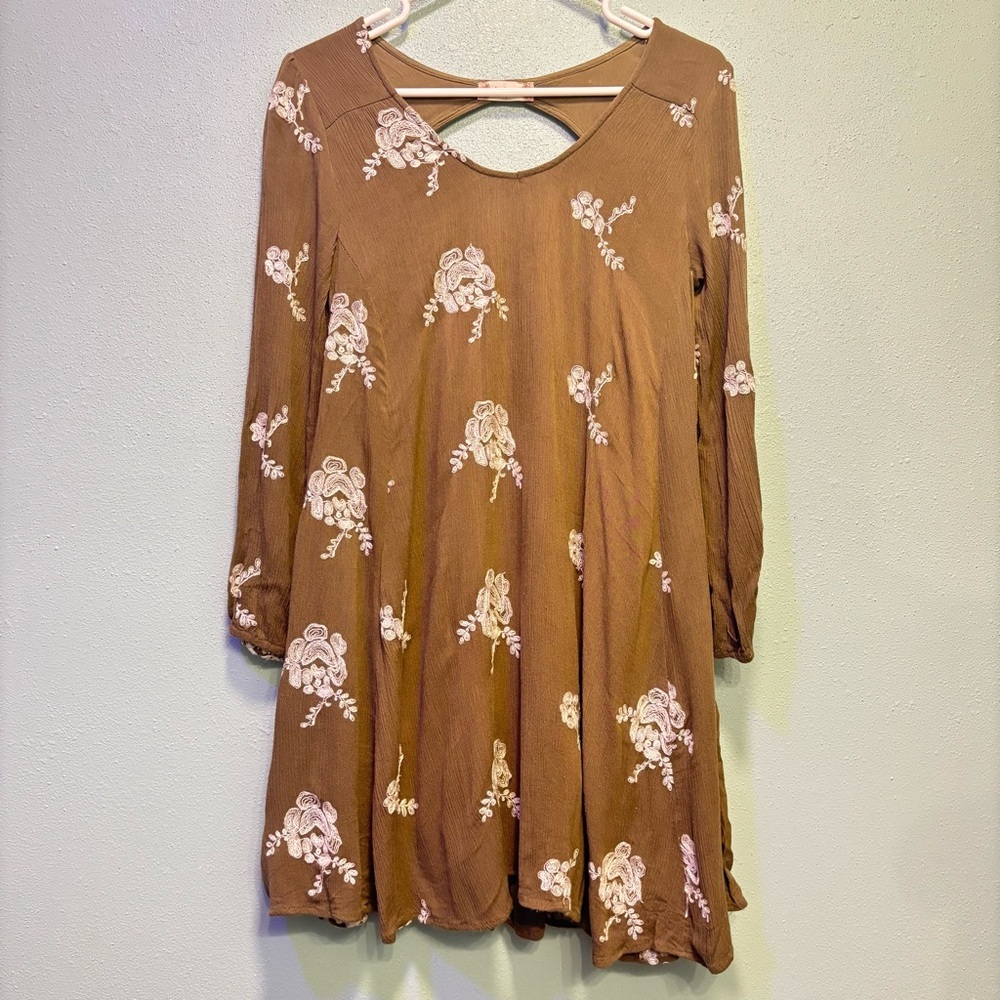 Altar'd State Earthy Floral Embroidered Long Sleeve Keyhole Back Dress Size S
